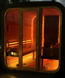 sauna ogrodowa z piecem na drewno